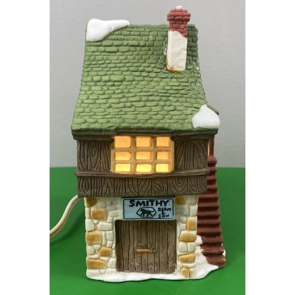 Dept 56 : Dickens' Village Series - "Bean & Son Smithy Shop"